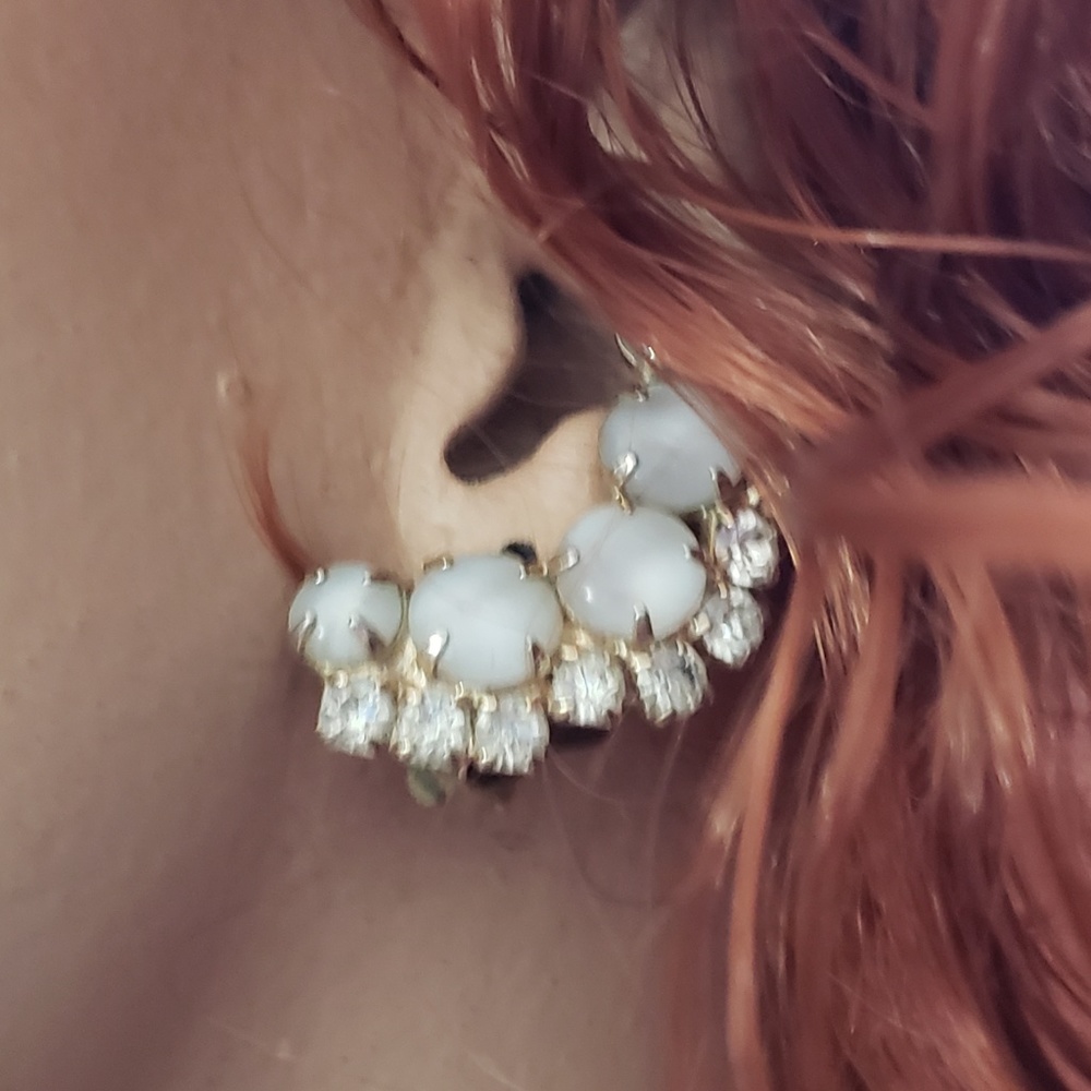 Clear Rhinestone White Givre Earrings